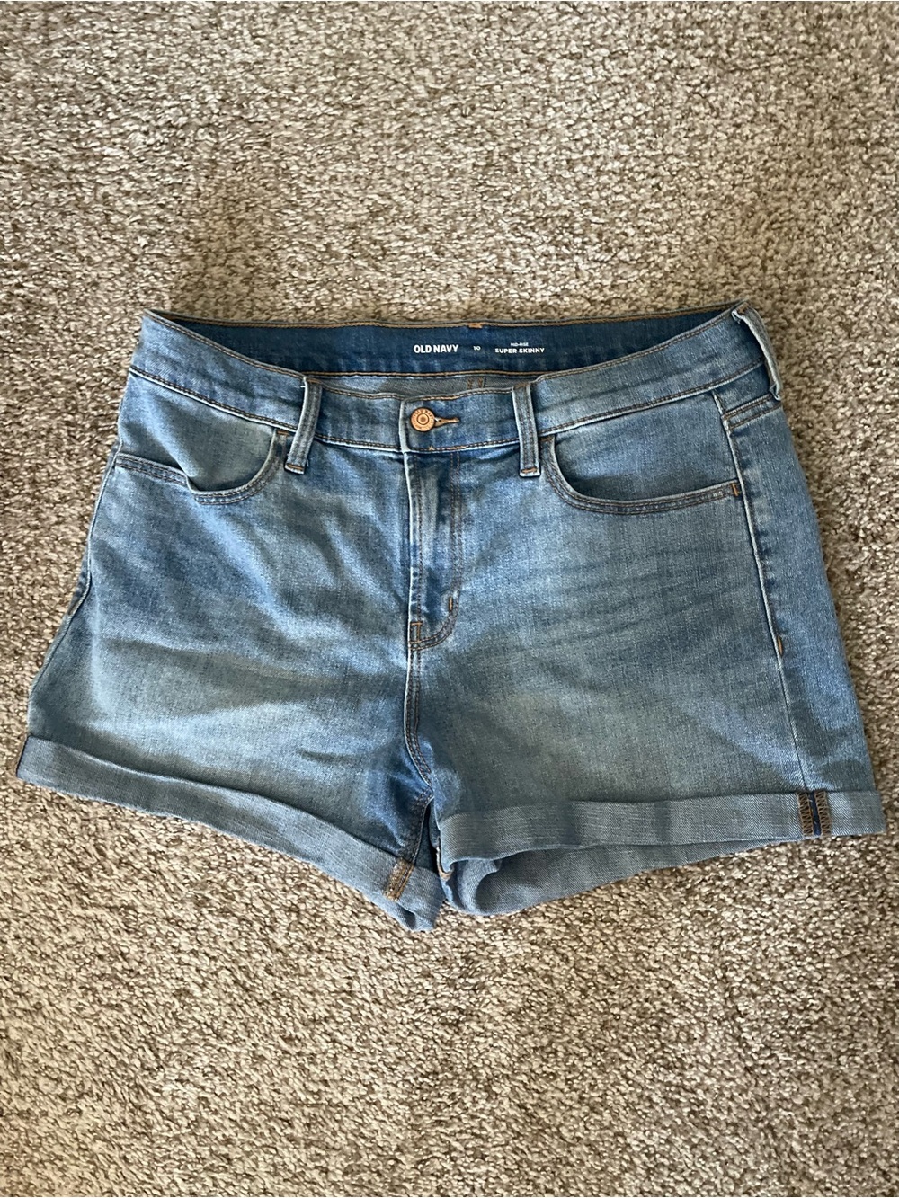 Old Navy Light Blue Denim Roll-Cuff Women's Shorts